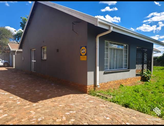 3 BEDROOM HOUSE TO LET IN VAALPARK